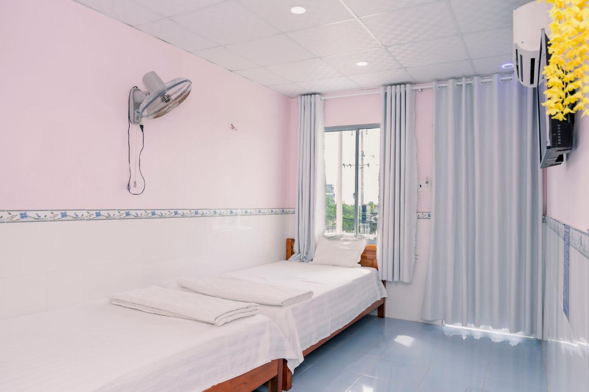 Xuyên Mộc Phuong Tu Hostel מראה חיצוני תמונה