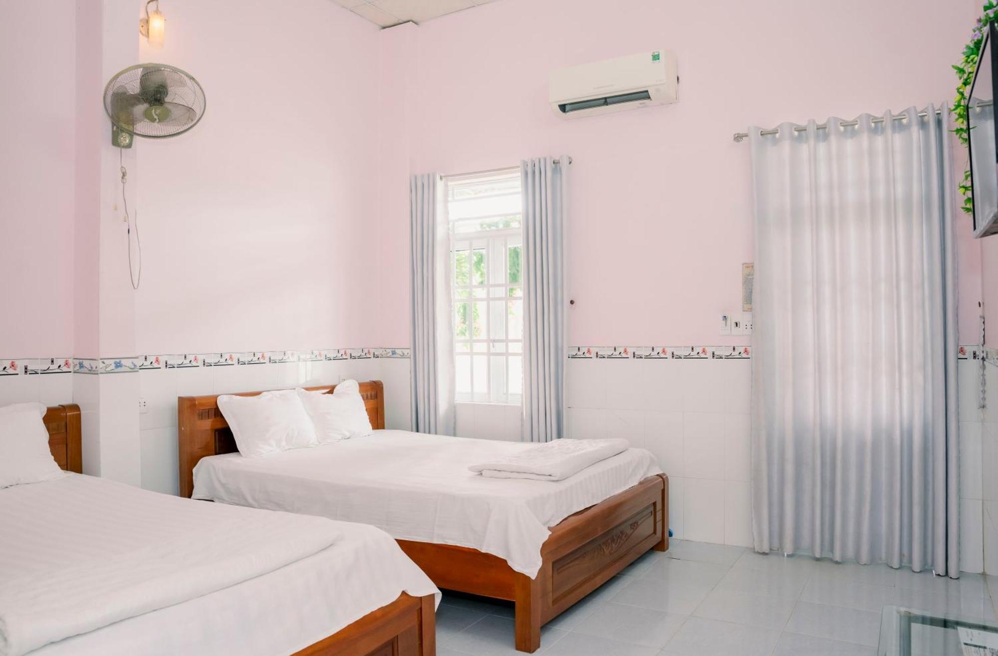 Xuyên Mộc Phuong Tu Hostel מראה חיצוני תמונה