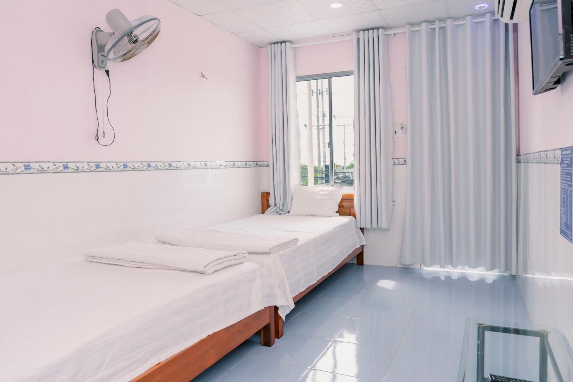 Xuyên Mộc Phuong Tu Hostel מראה חיצוני תמונה