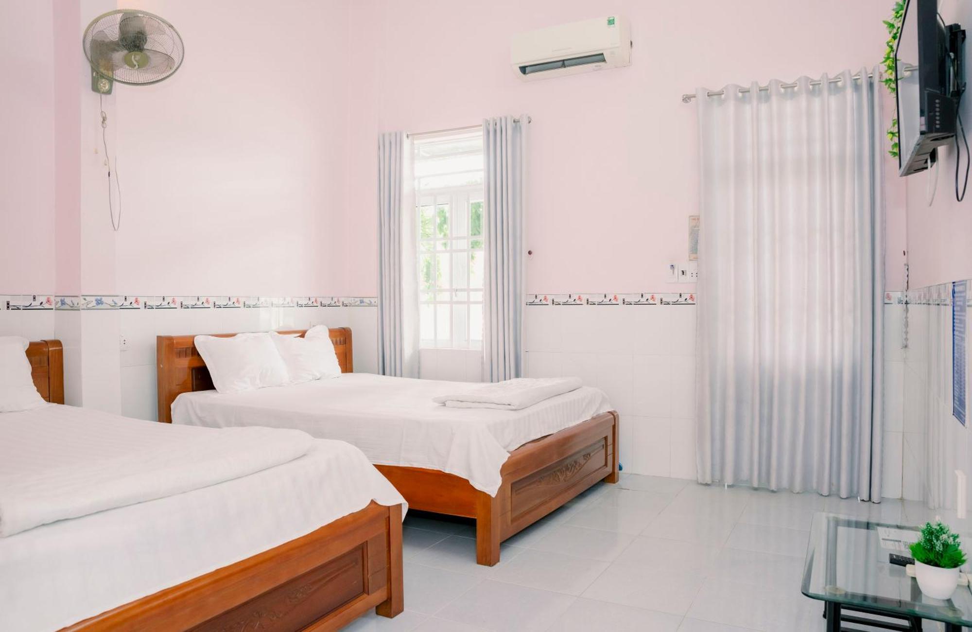 Xuyên Mộc Phuong Tu Hostel מראה חיצוני תמונה