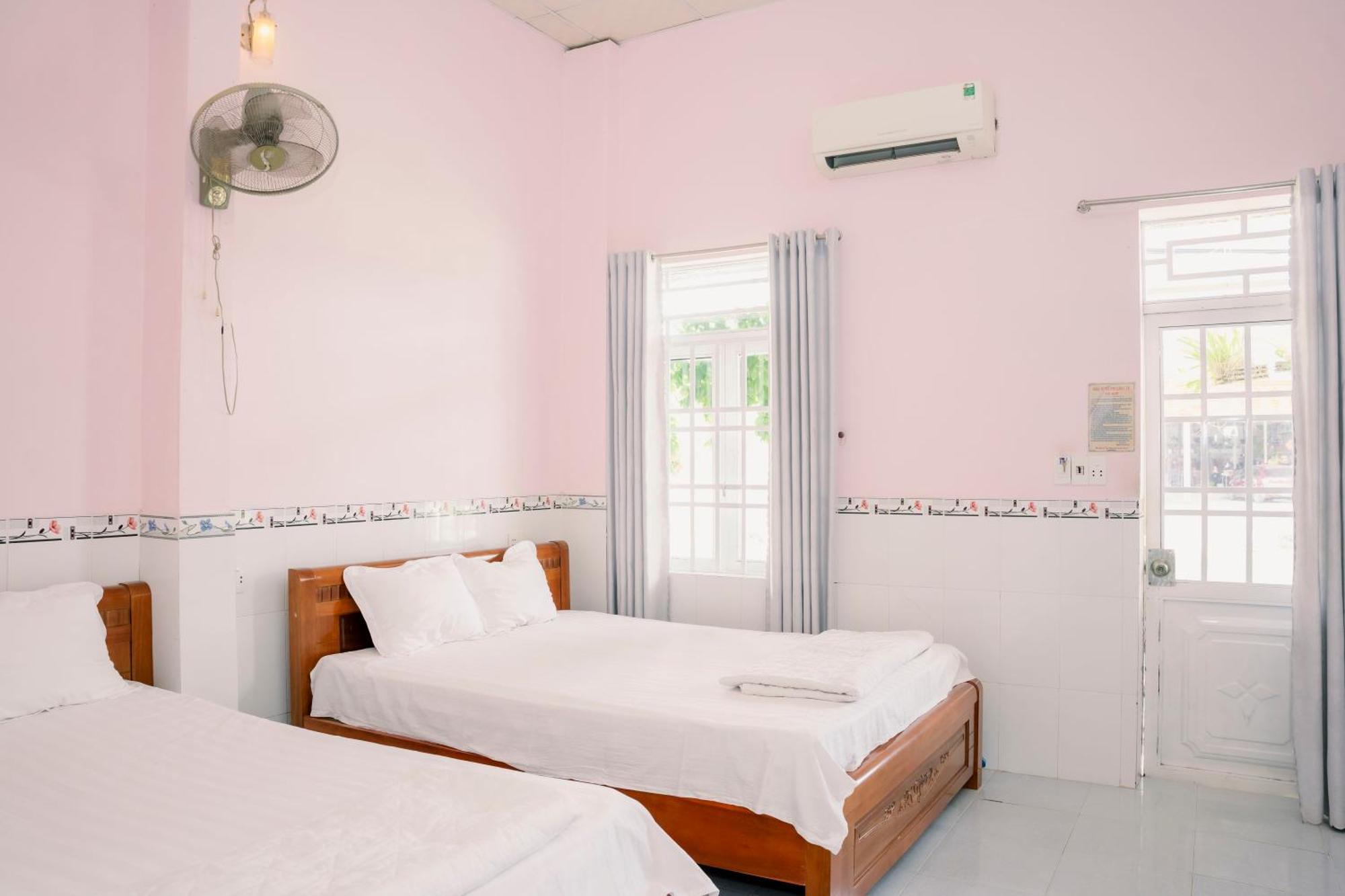 Xuyên Mộc Phuong Tu Hostel מראה חיצוני תמונה