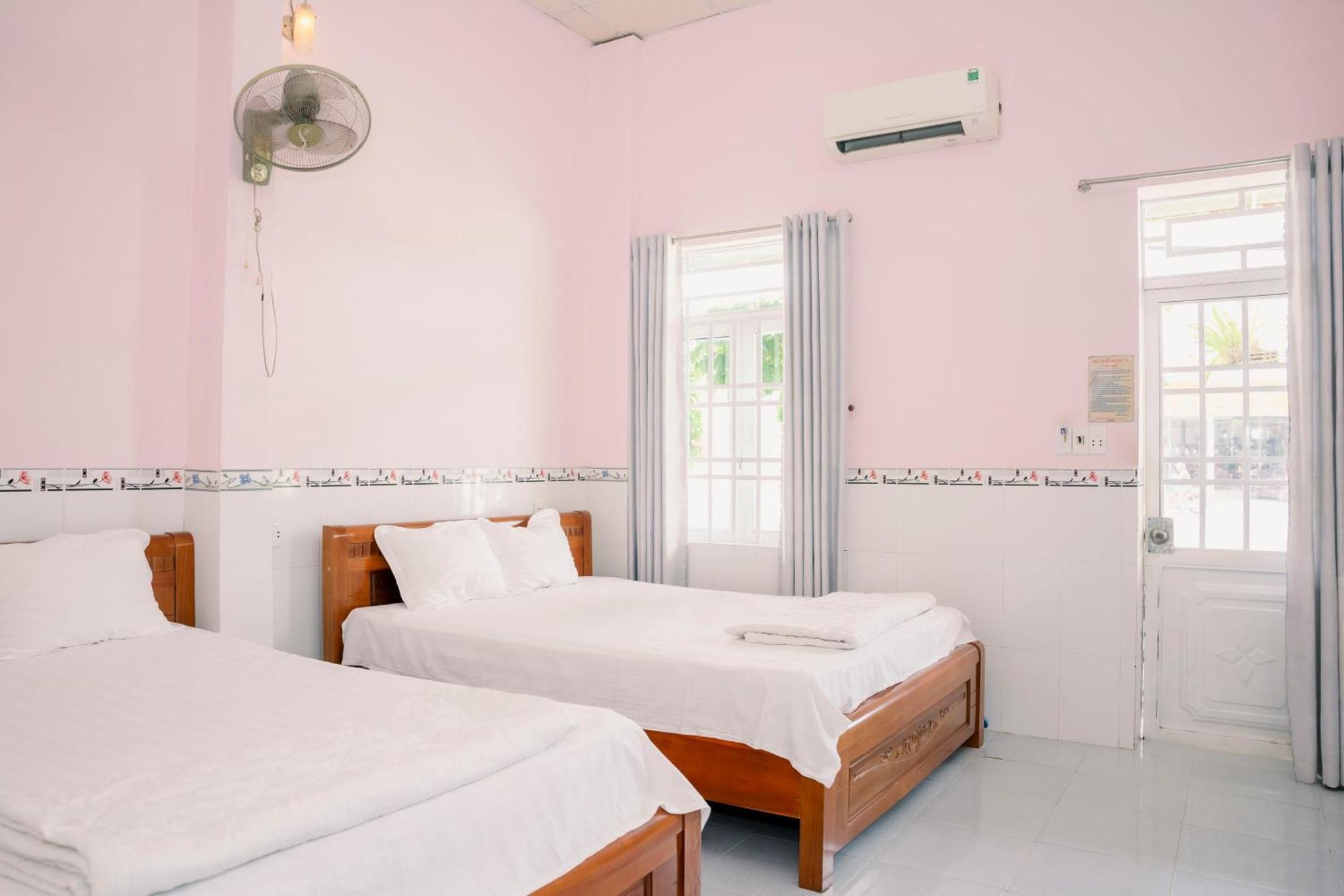 Xuyên Mộc Phuong Tu Hostel מראה חיצוני תמונה