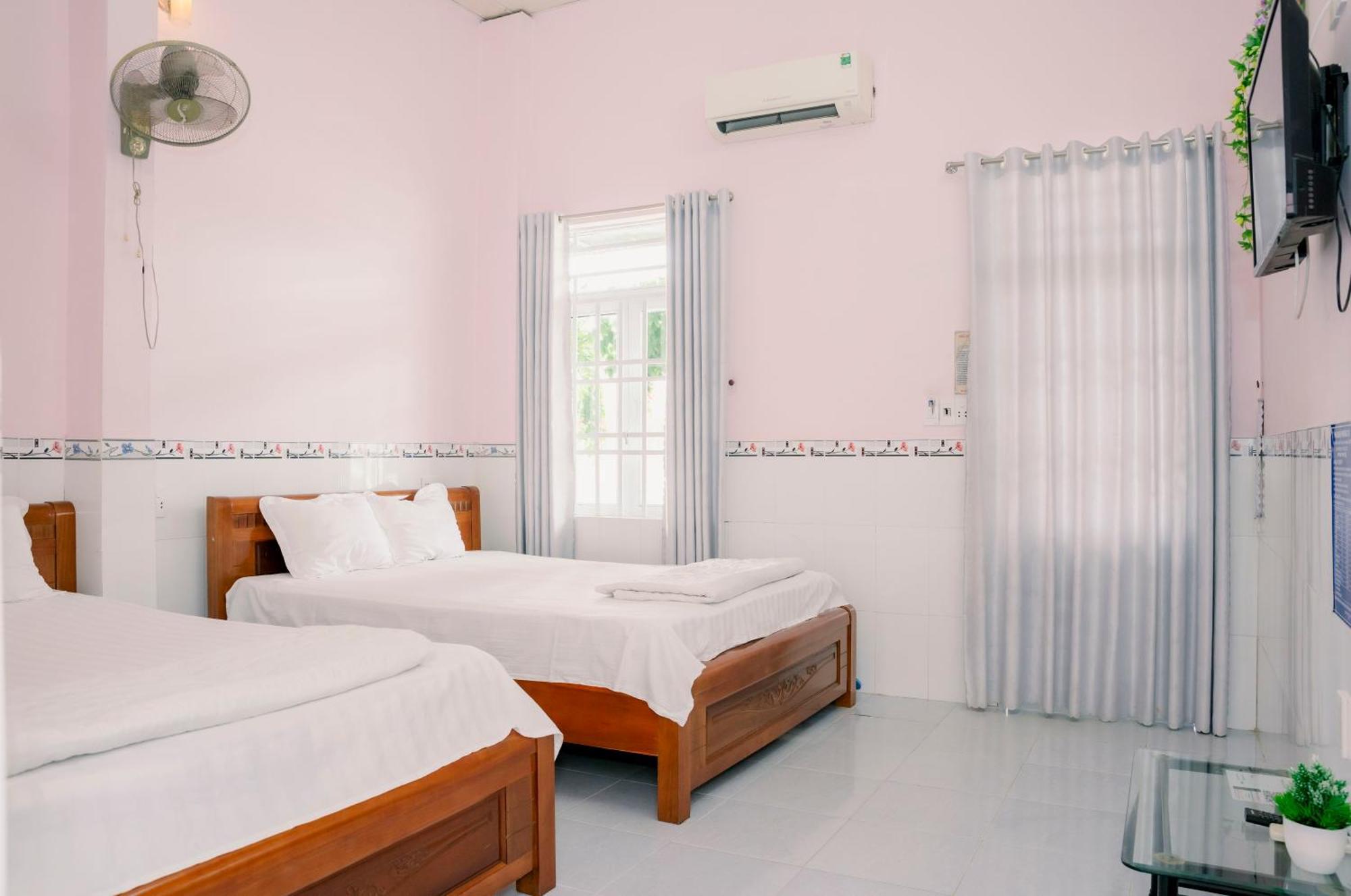 Xuyên Mộc Phuong Tu Hostel מראה חיצוני תמונה